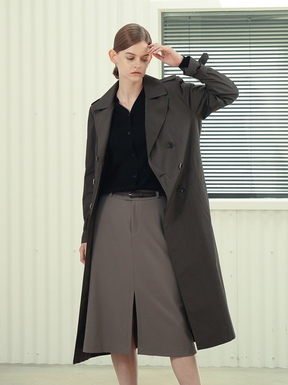 Front Slit Detail Skirt _KH.Brown