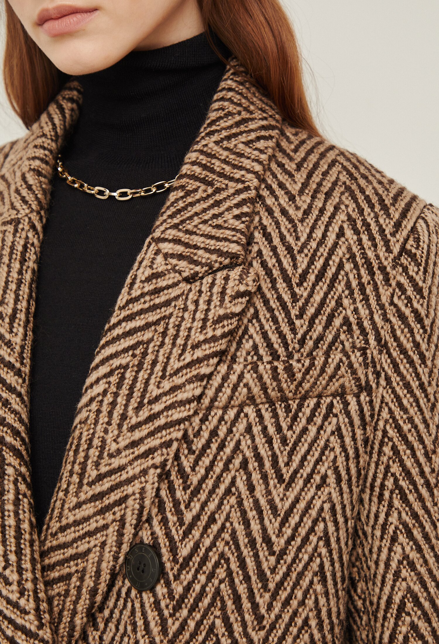 울 피크드 칼라 헤링본 더블 코트 (BROWN)