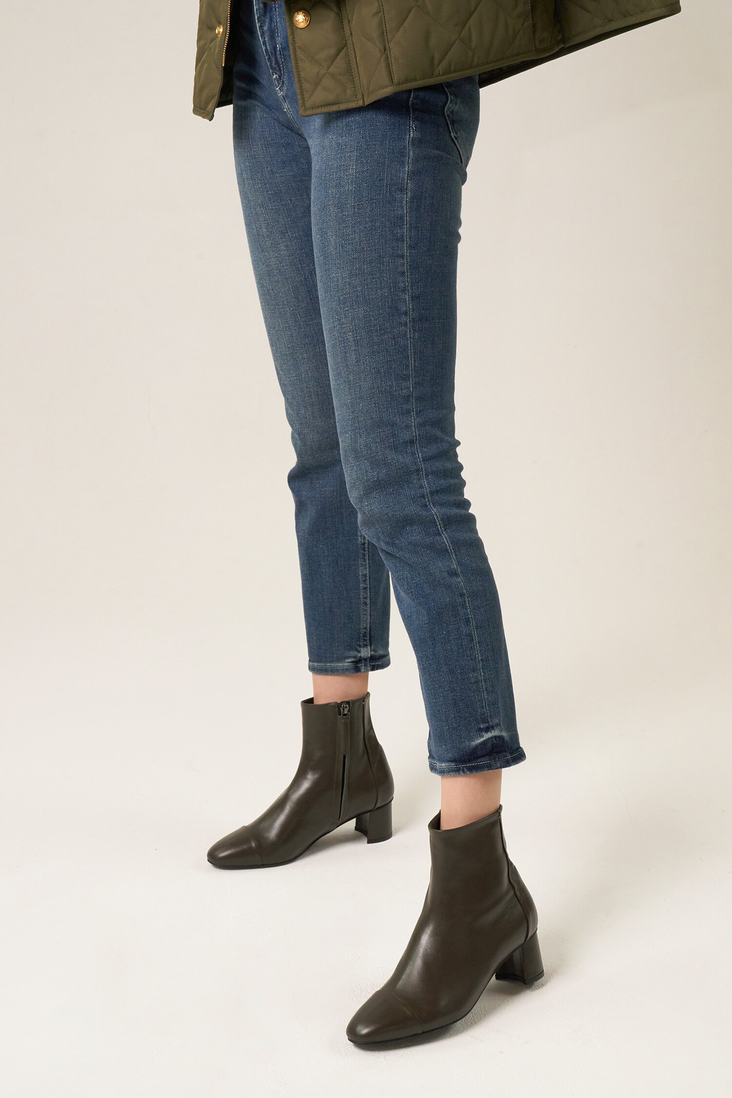 Charlotte Ankle Boots Khaki