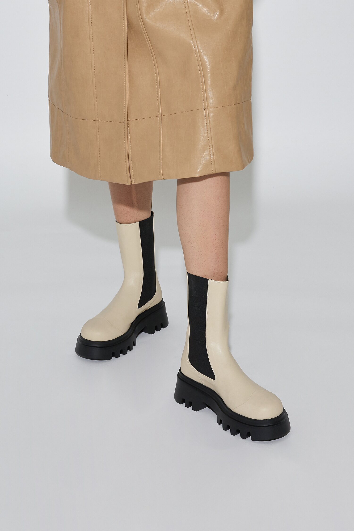 Lucas Chelsea Mid Boots Cream