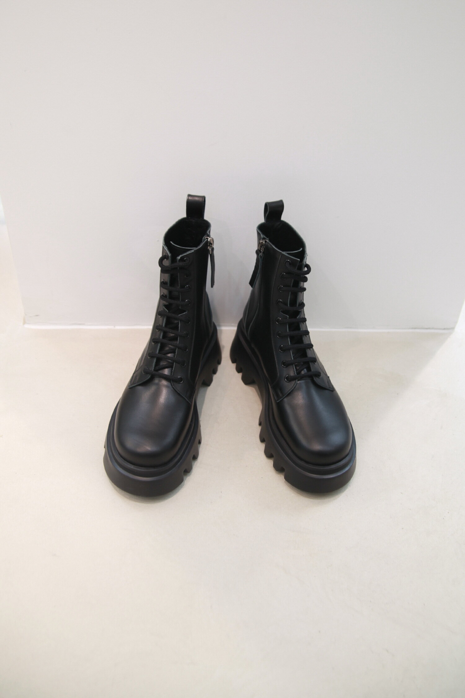 Leon Boots Black