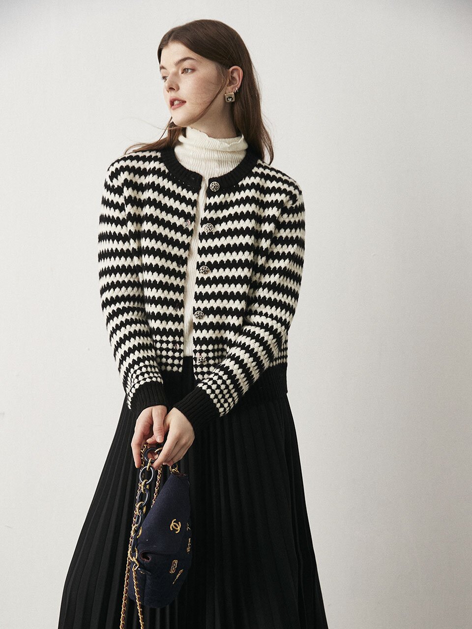 OZ_black and white striped wool cardigan_BLACK