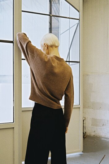 브이넥 가디건(브라운)-이태리 캐시미어 100% 