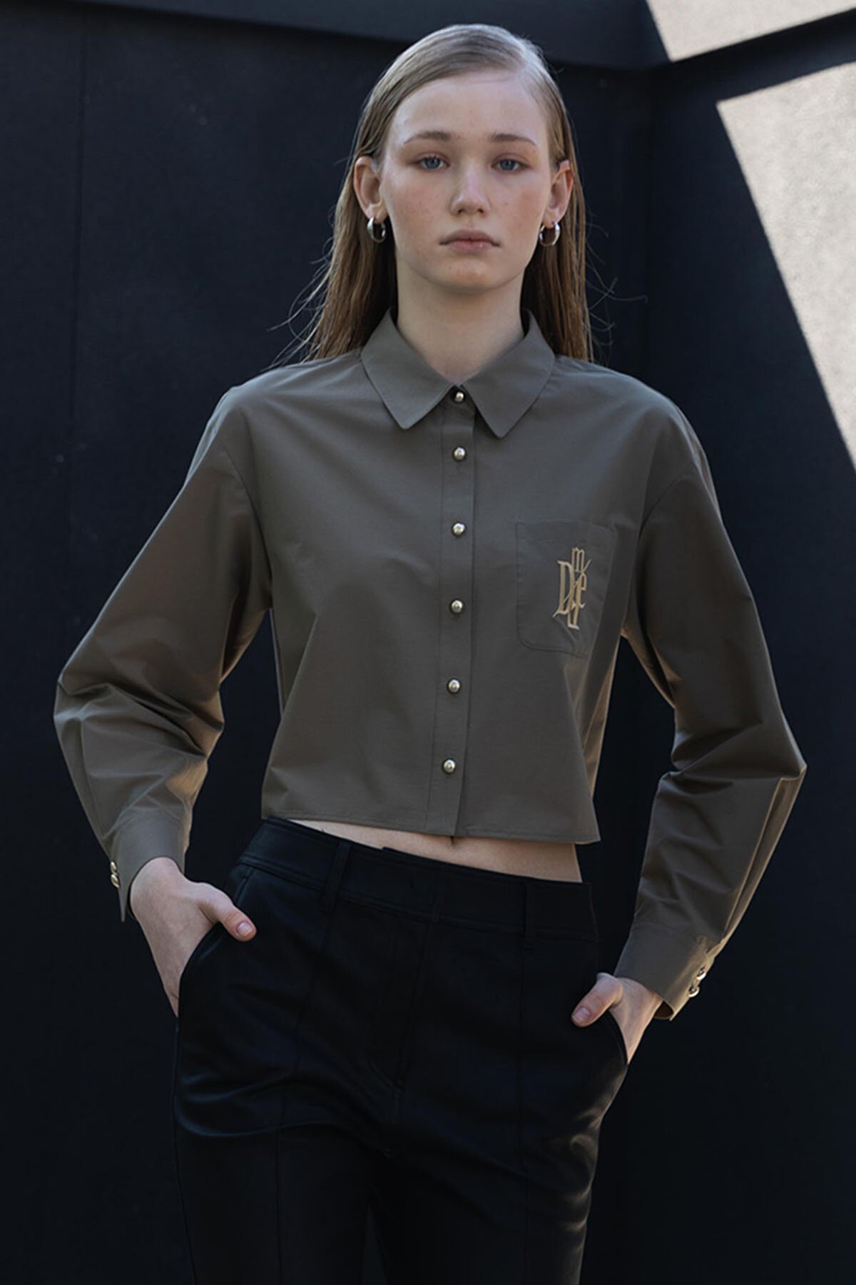 DRESSY CROP BLOUSE KHAKI