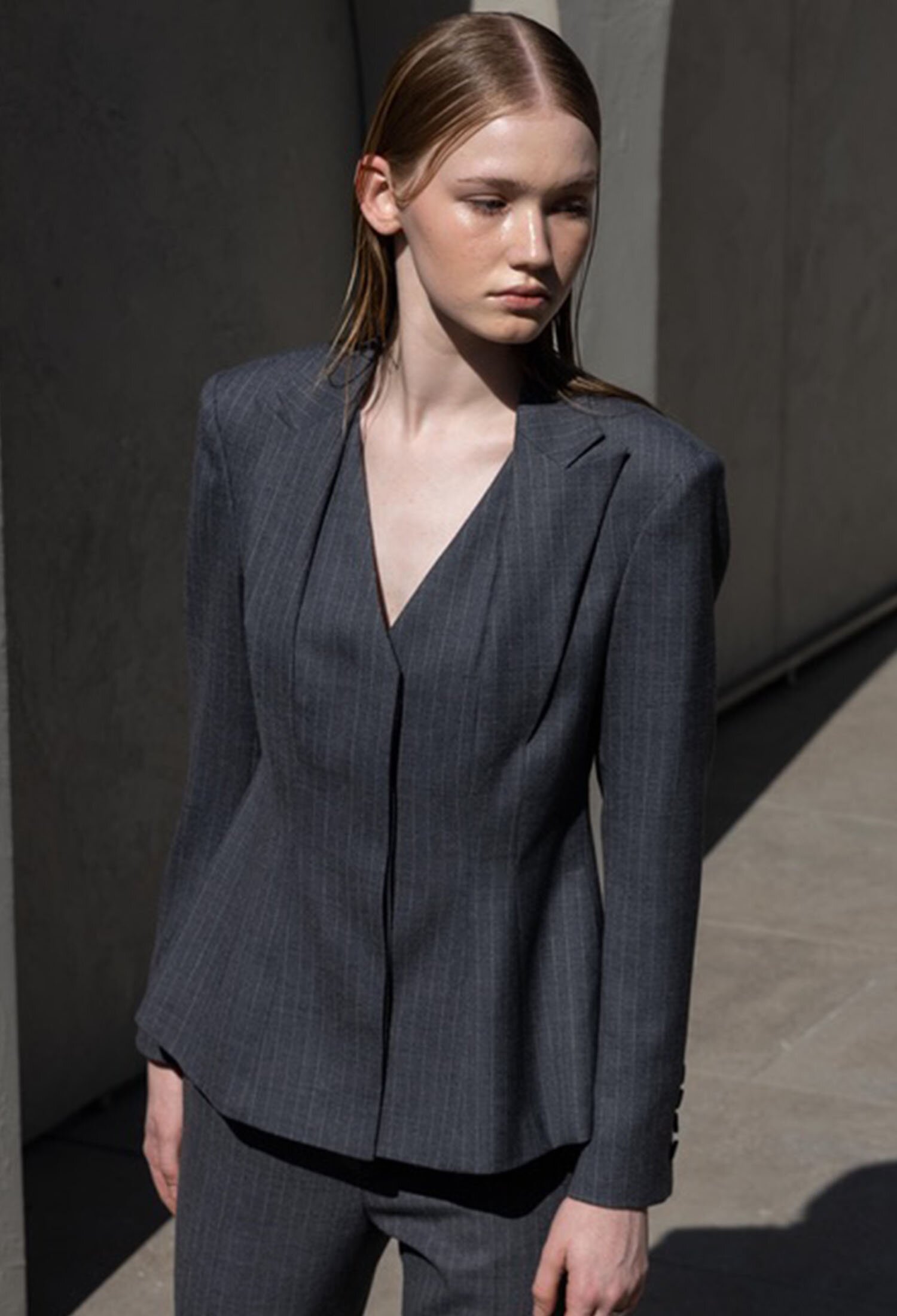 TWO LAYERD TAILRORED JACKET GREY
