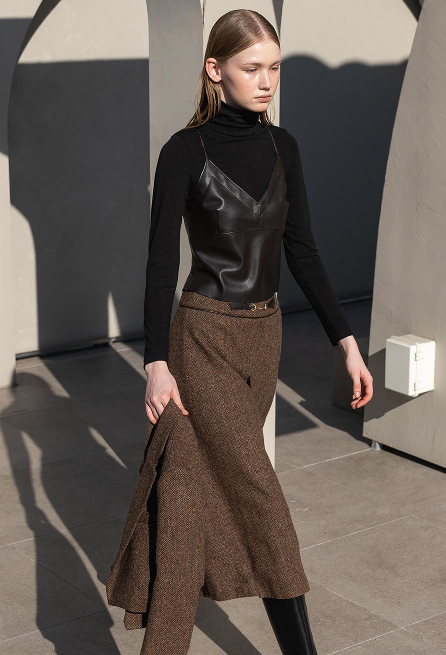 WOOL HERRINGBONE SEMI FLARE SKIRT