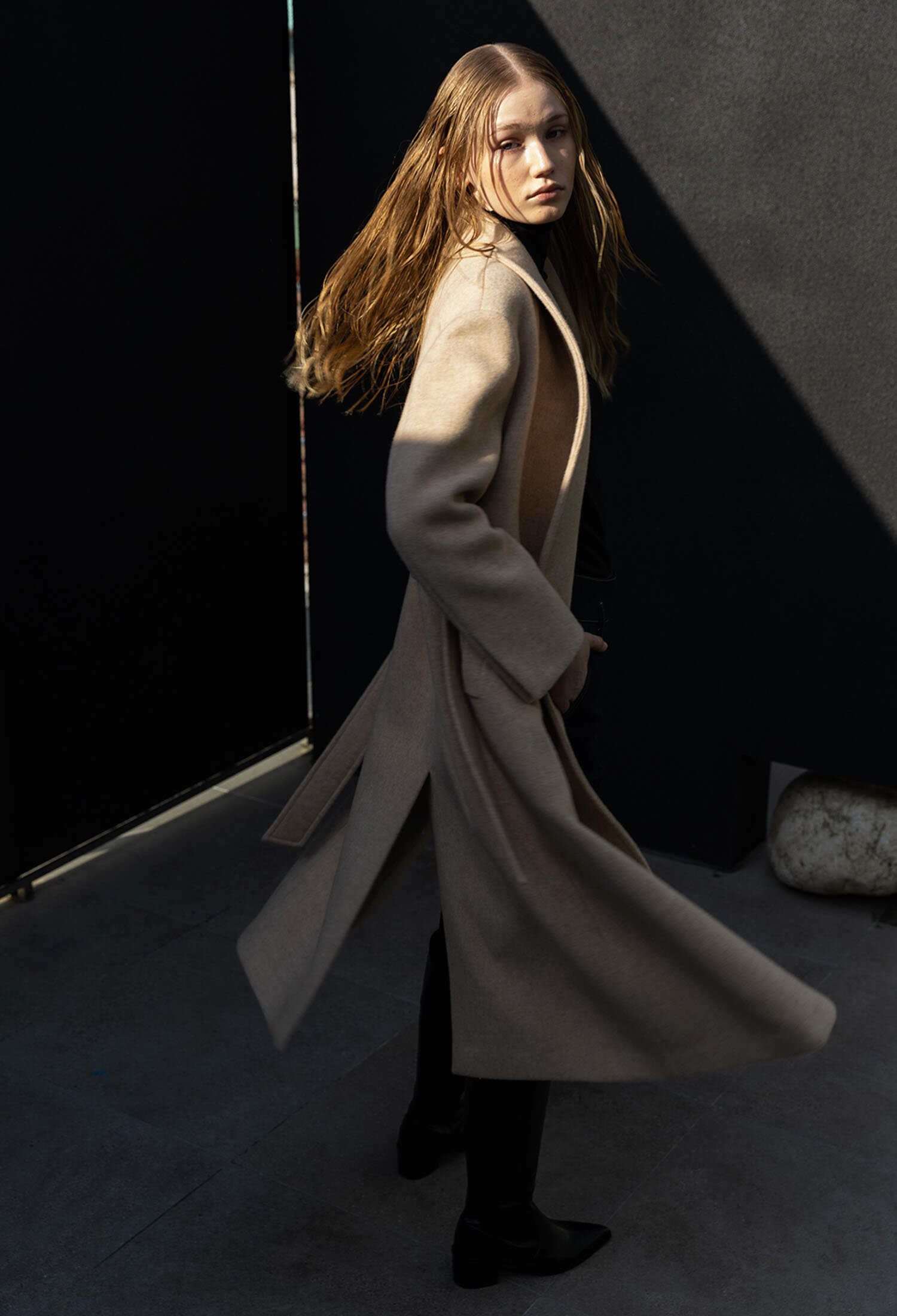 CAMEL SHOWL COLLAR LONG COAT