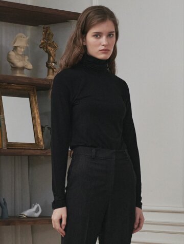 Slim Fit Turtleneck T-Shirt - Black