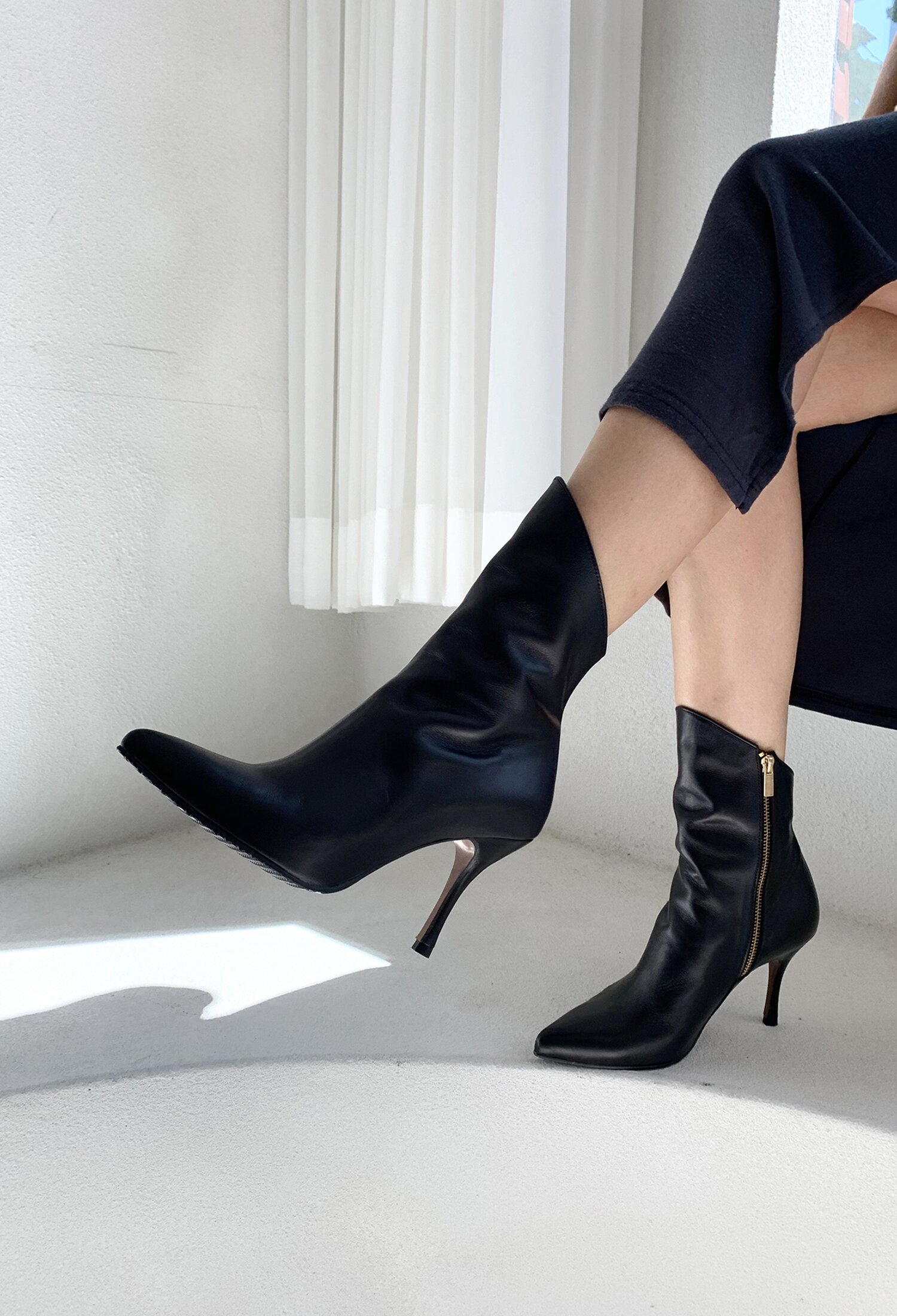 Linda Ankle boots heels Cream Black