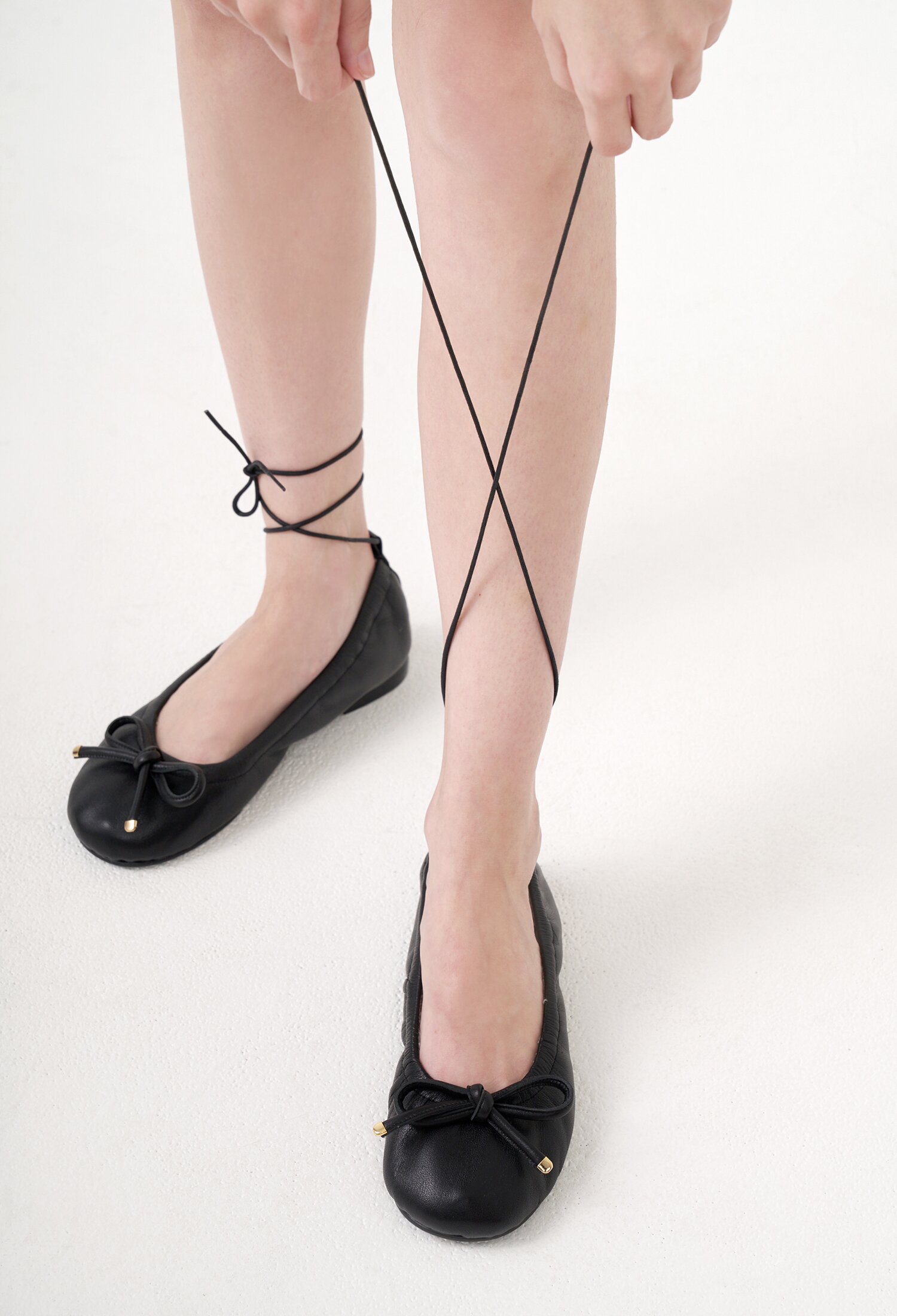 Bonnet Ribbon Fur Flat Shoes Black