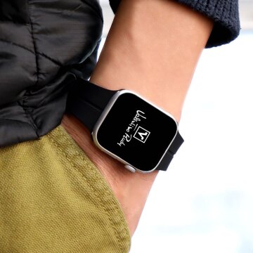 발렌티노루디 VRA260-BK 애플워치 호환 8 7 6 SE 5 4 3 2 1 마그네틱 버클 소프트 실리콘 스트랩 밴드