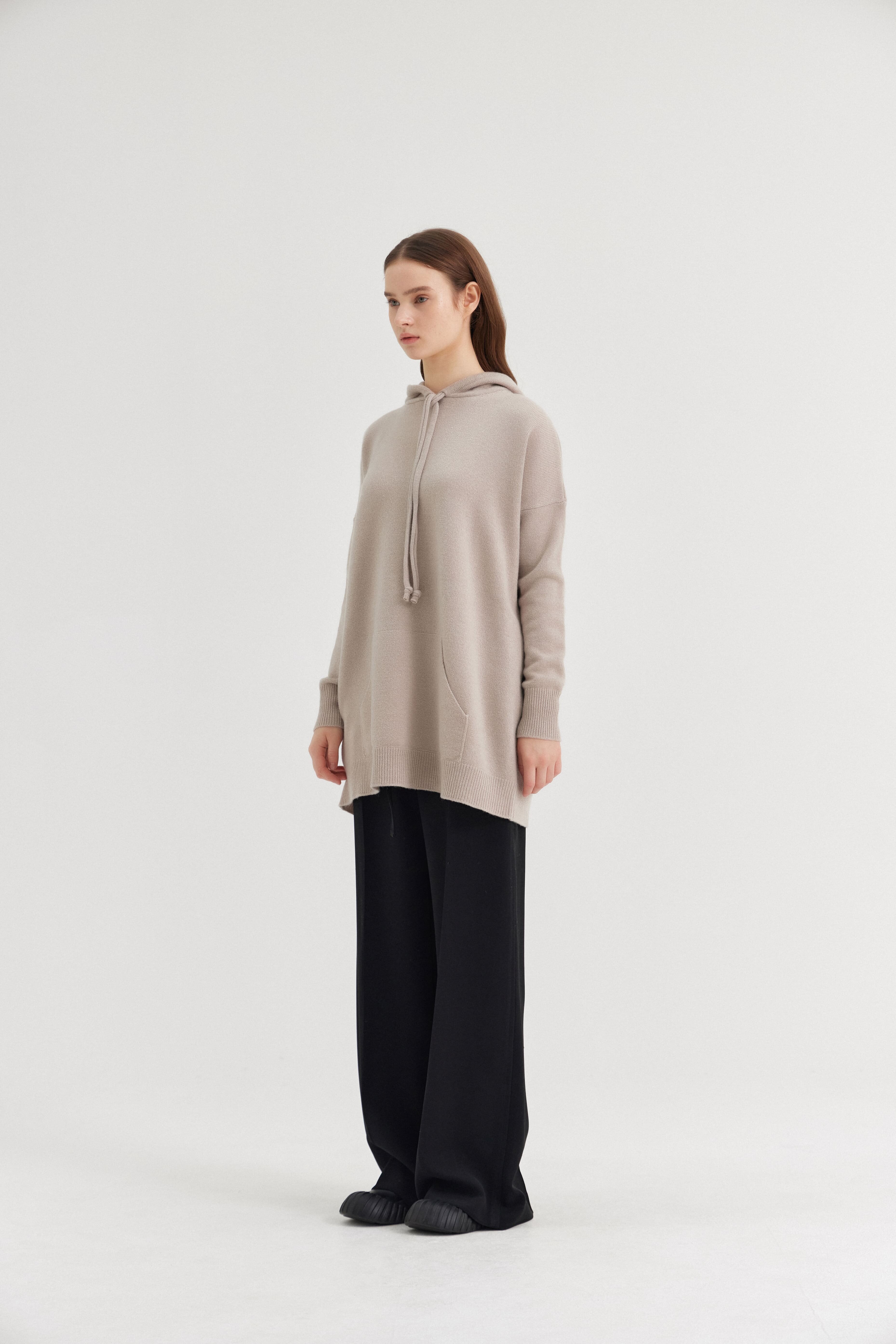 [크램38] SANTO HOODIE SWEATER CACHA
