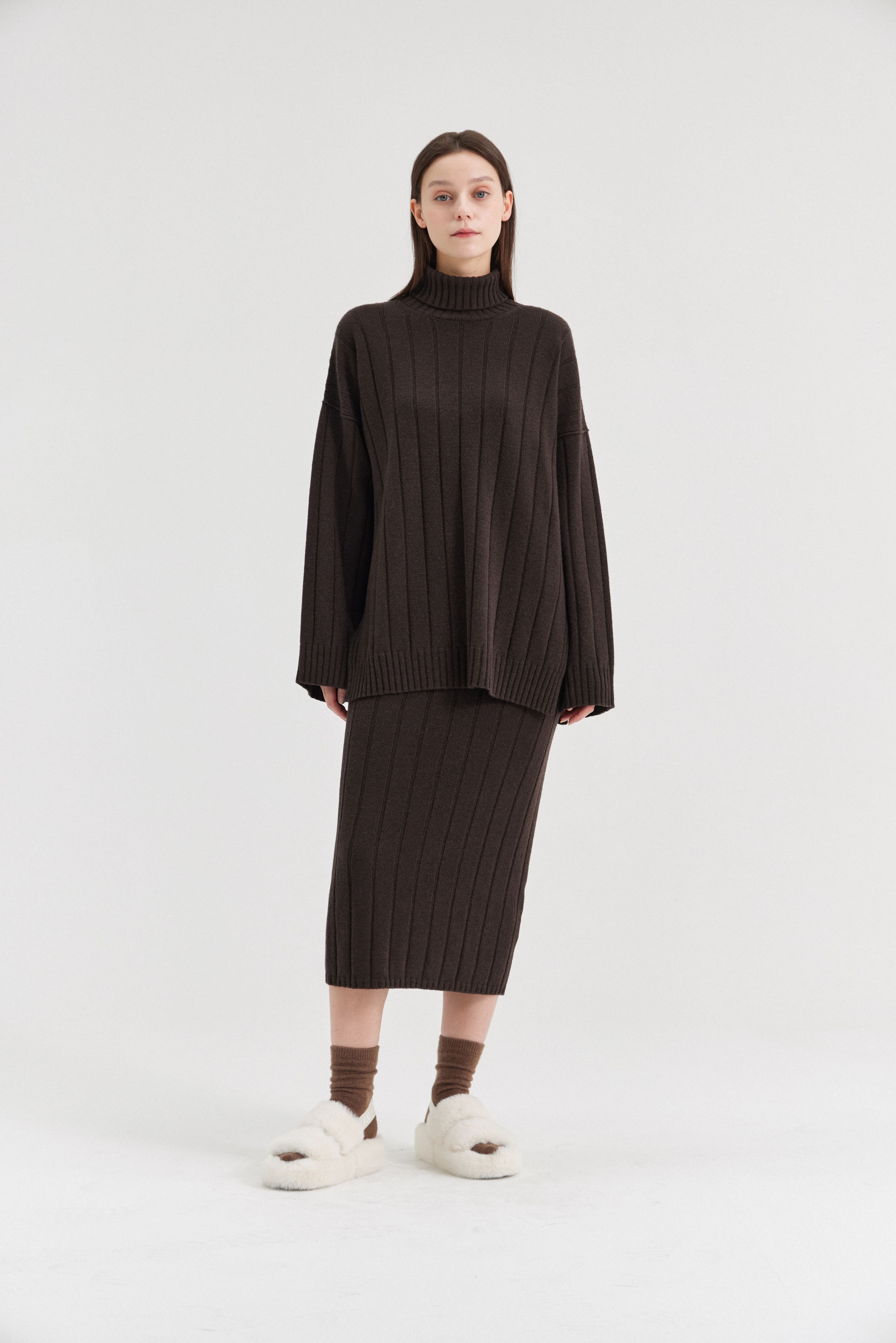 [크램38] FIDULA LARGE RIBBED SWEATER FANGO