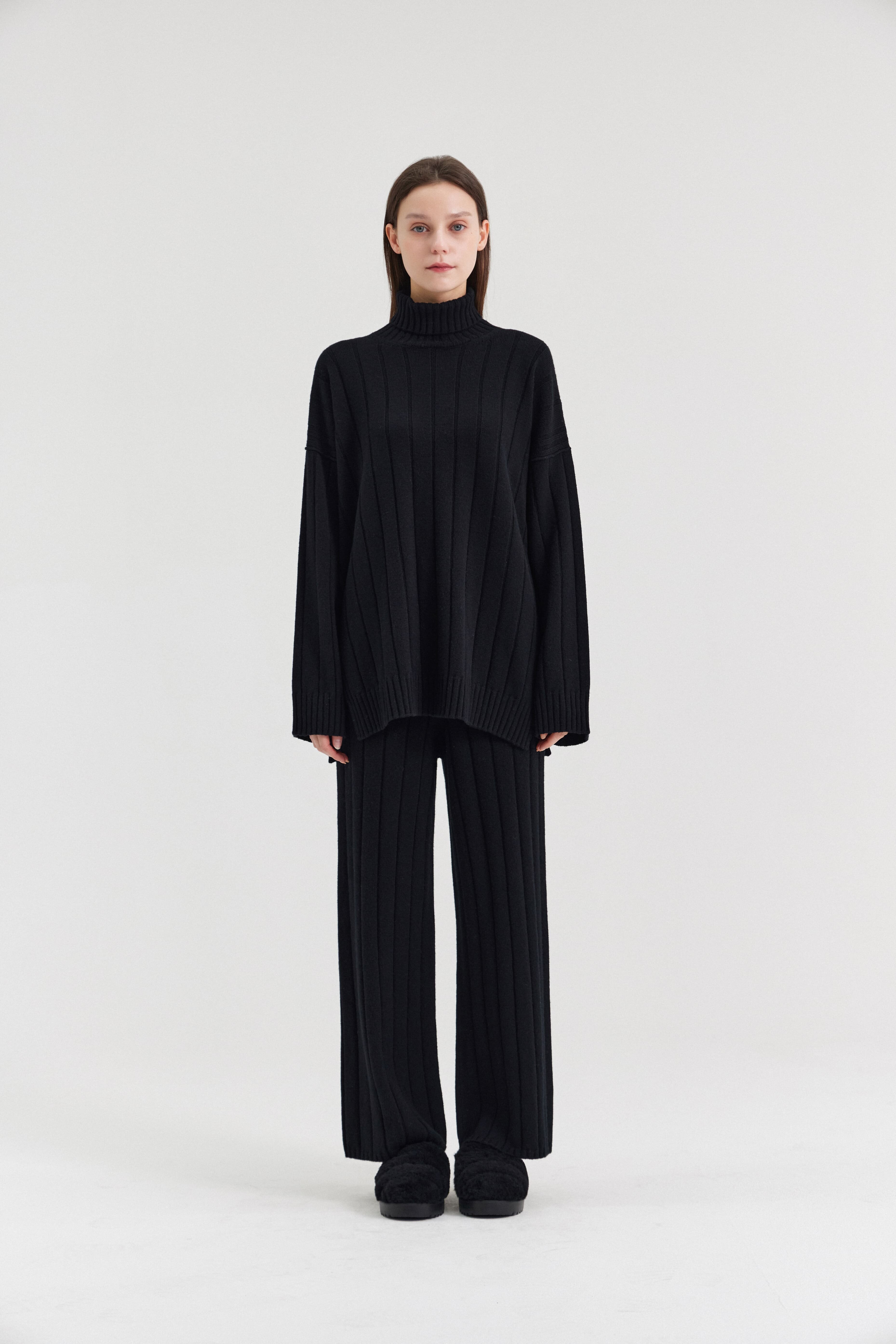 [크램38] ANSELMO WIDE STRAIGHT RIBBED TROUSERS NERO