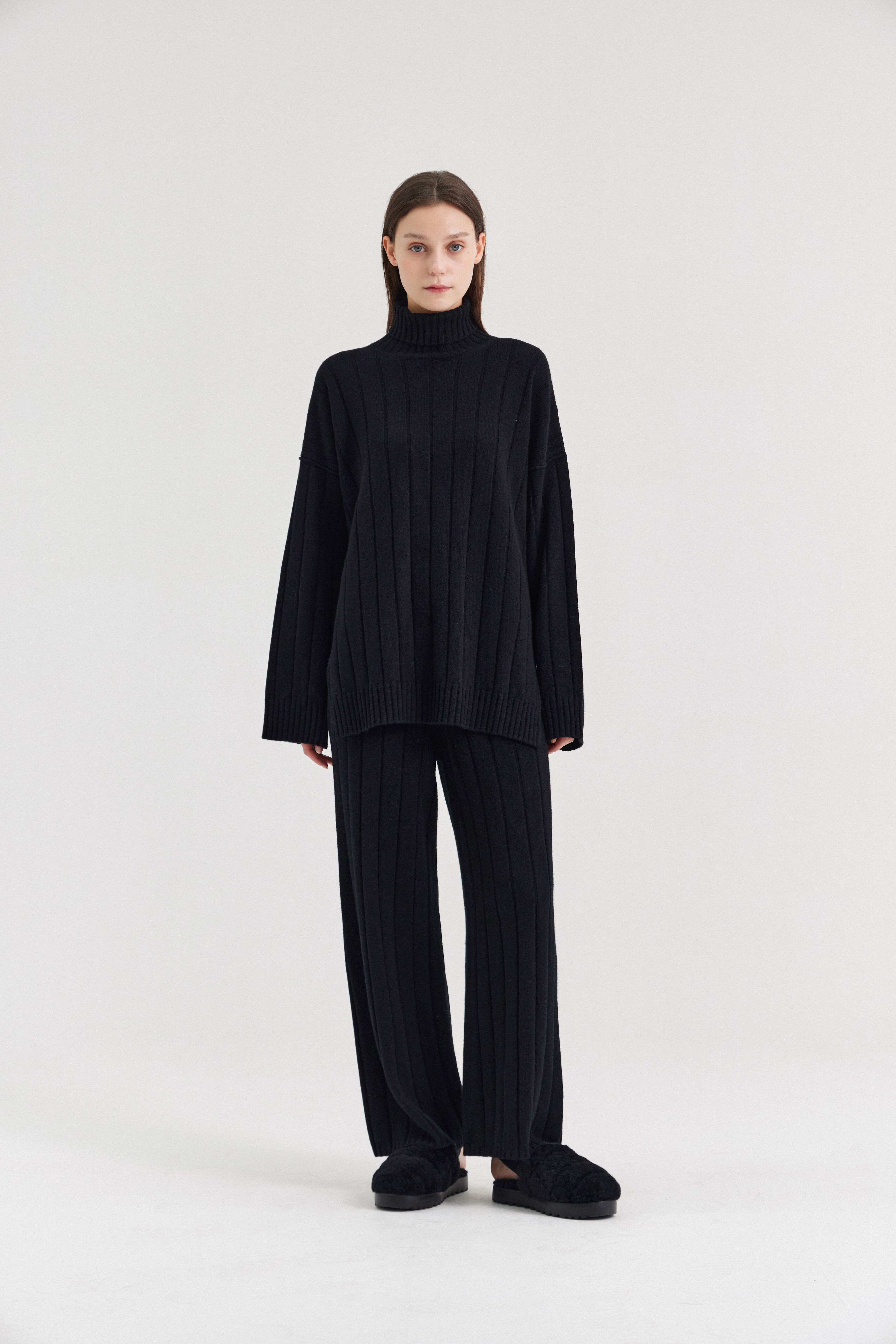 [크램38] ANSELMO WIDE STRAIGHT RIBBED TROUSERS NERO