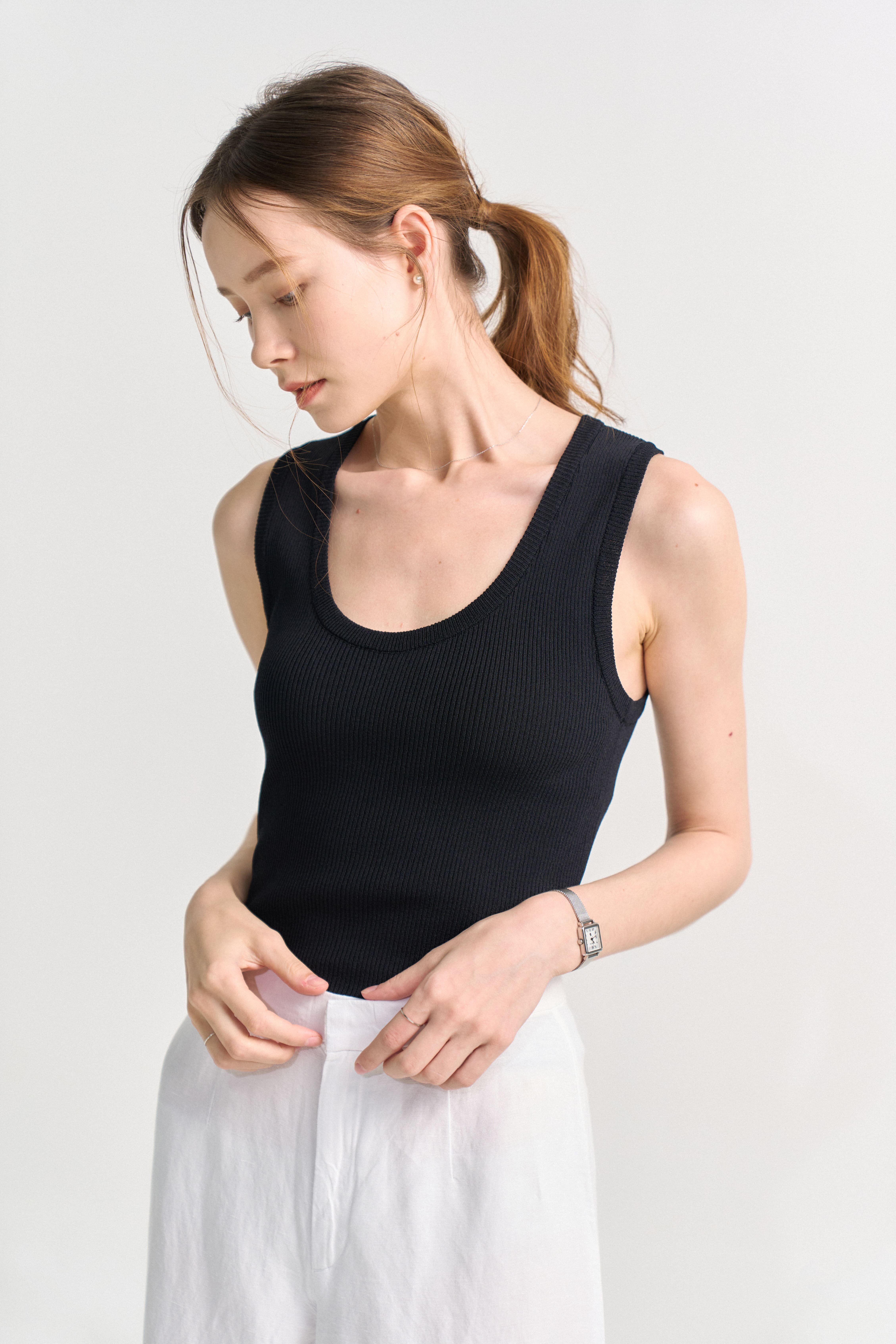 [크램38] BELLA KNITTED RIBBED TOP BLACK