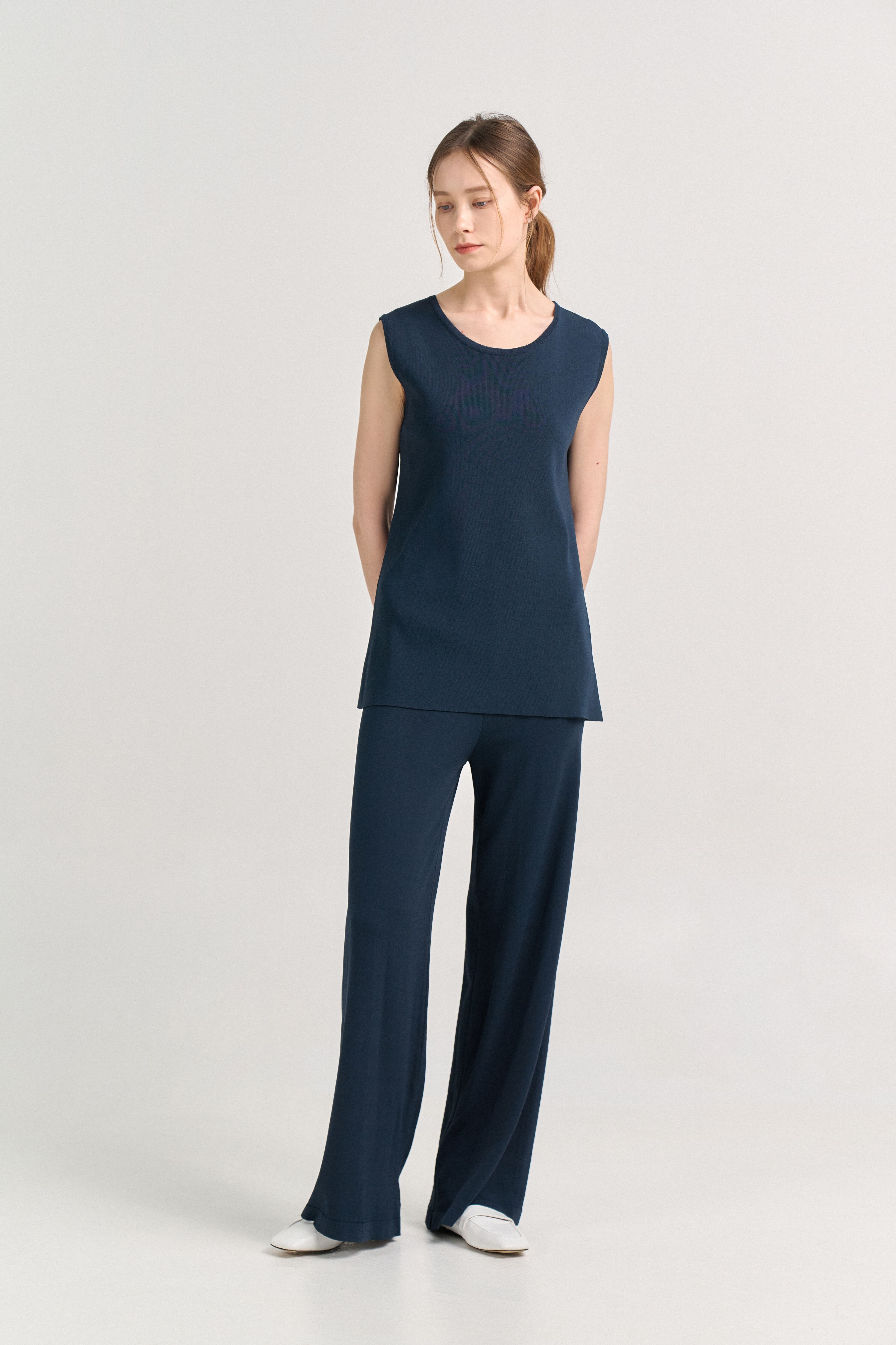 [크램38] EMMA KNITTED SLEEVELESS TOP PETROLIO