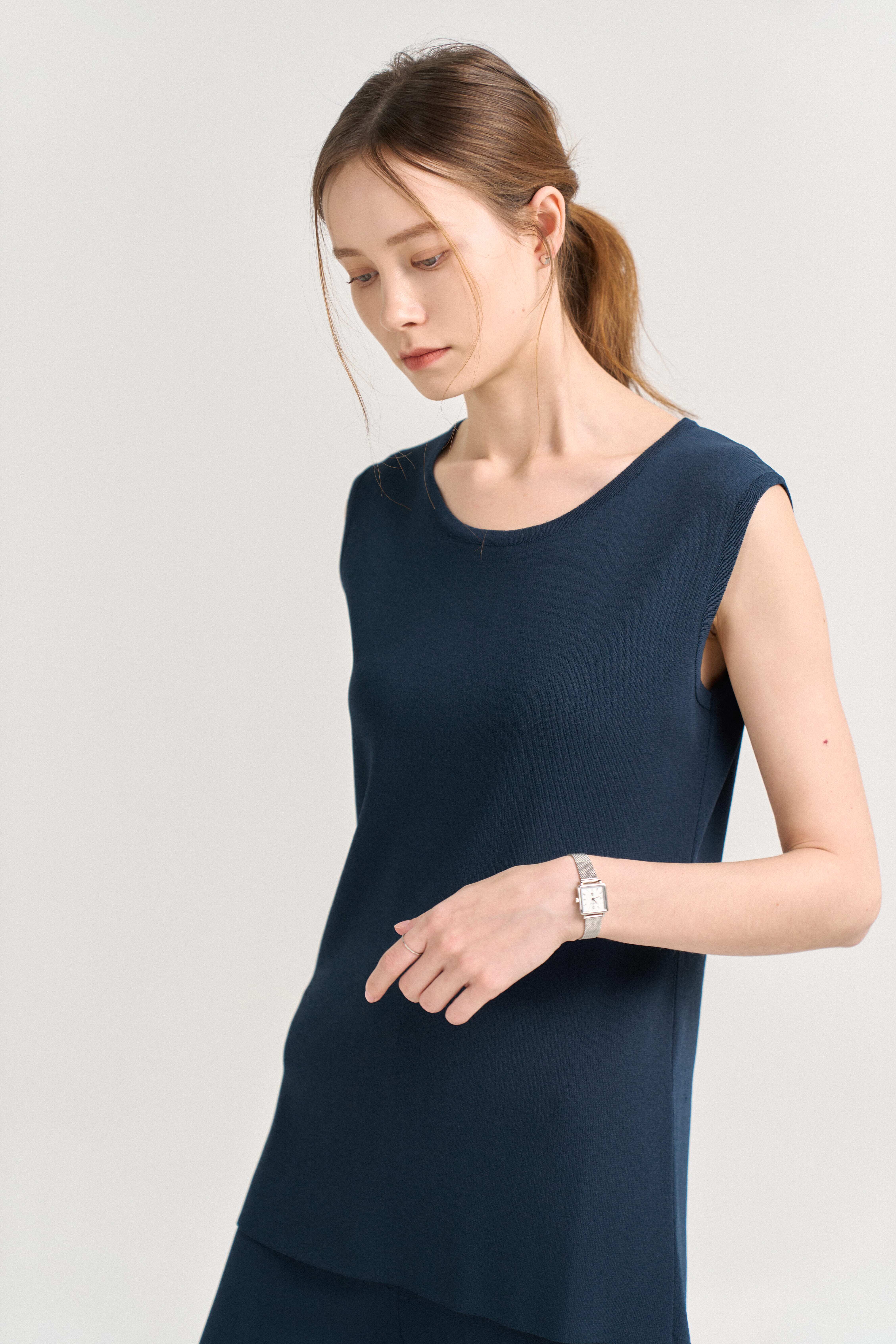 [크램38] EMMA KNITTED SLEEVELESS TOP PETROLIO