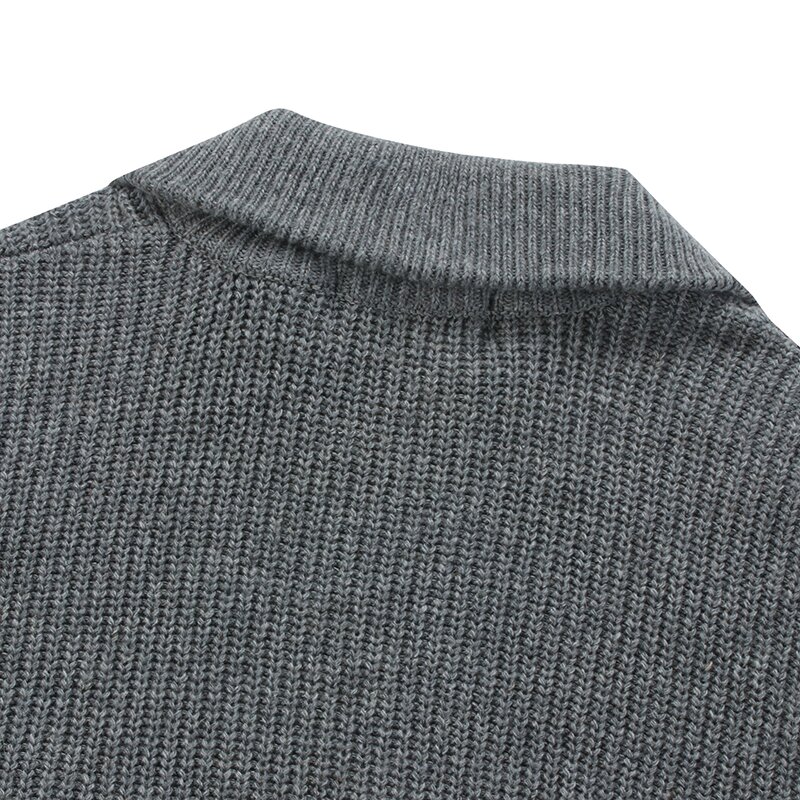 1754 CROWN OVERFIT HALF ZIP-UP SWEATER 차콜