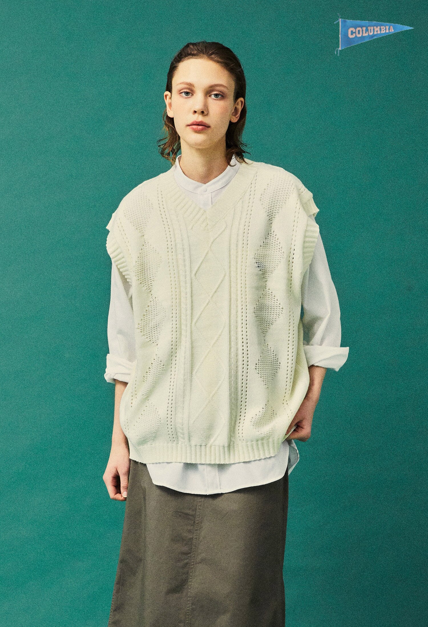 TWISTED V NECK VEST SWEATER 크림