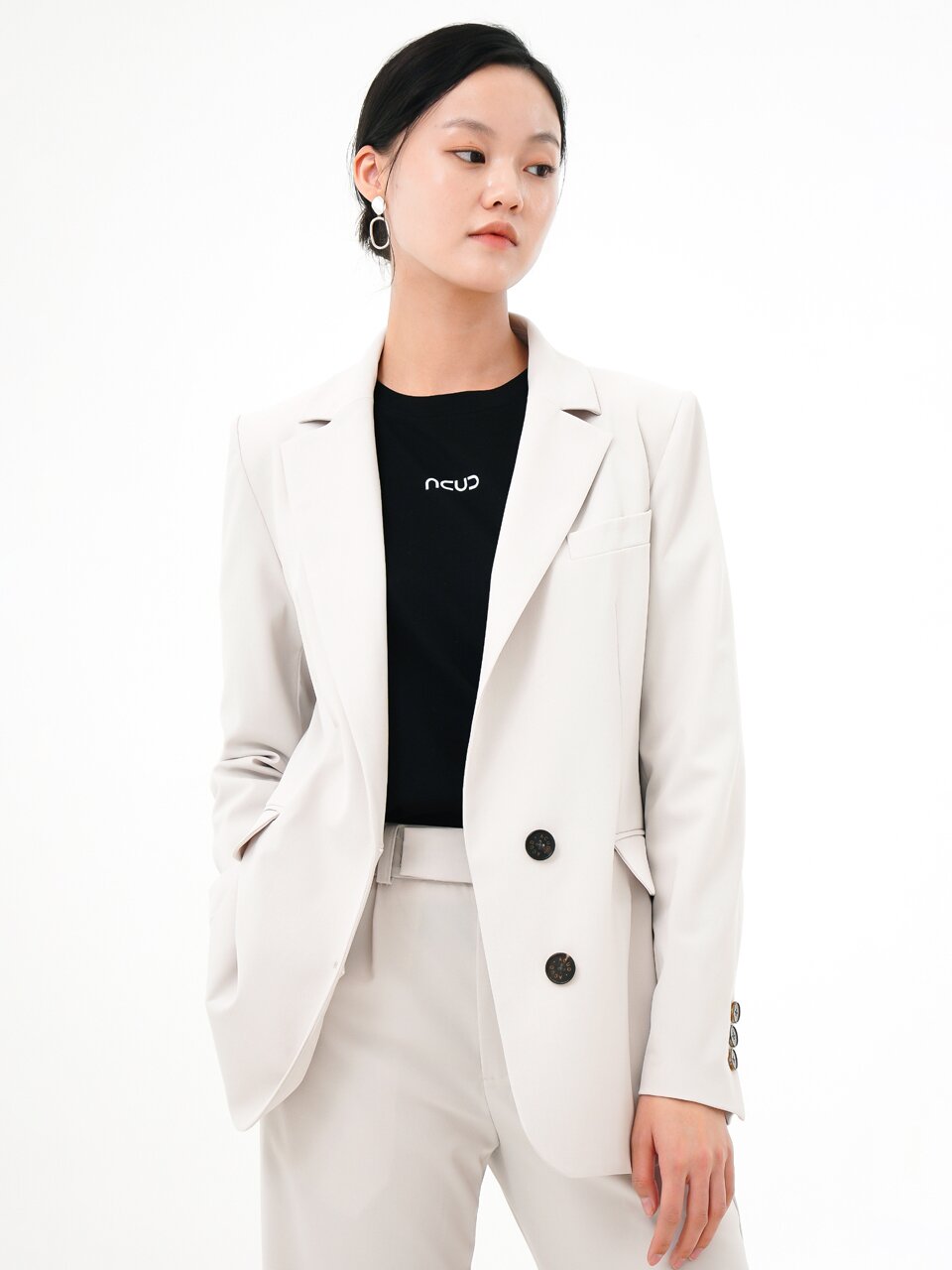 Two Button Single Jacket _L.Beige