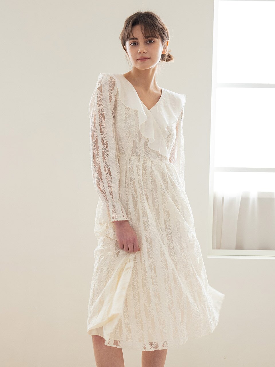 WED_Lotus leaf lace dress