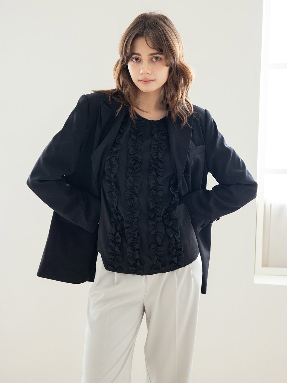 WED_French round neck blouse_BLACK