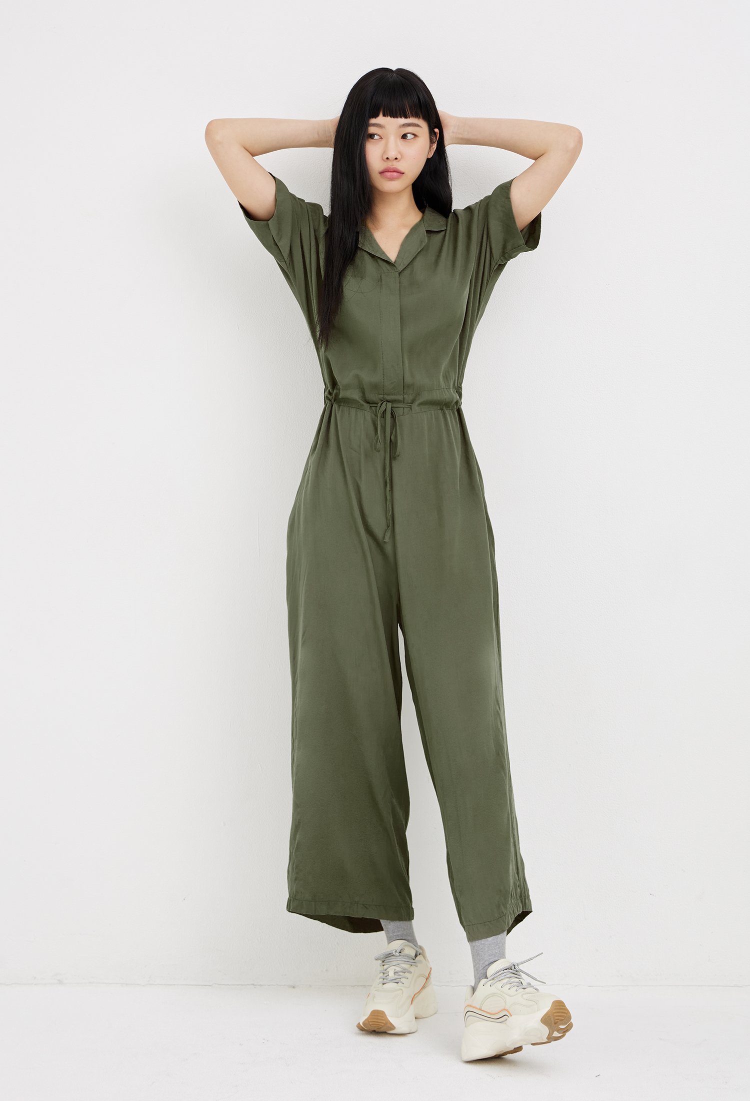 브이넥 칼라 와이드 점프 수트 (KHAKI)
