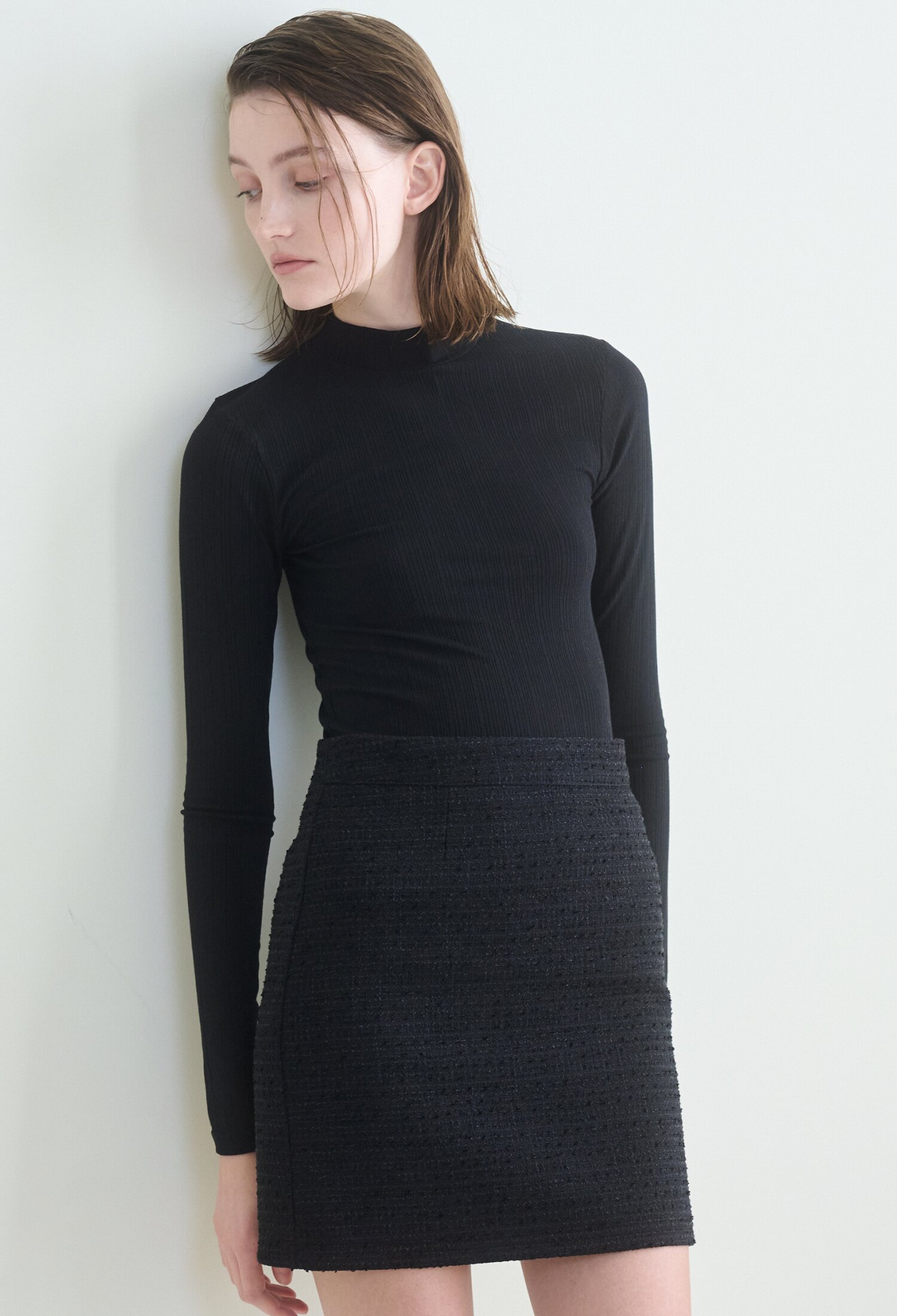 Tweed Stitch Mini Skirt -Black
