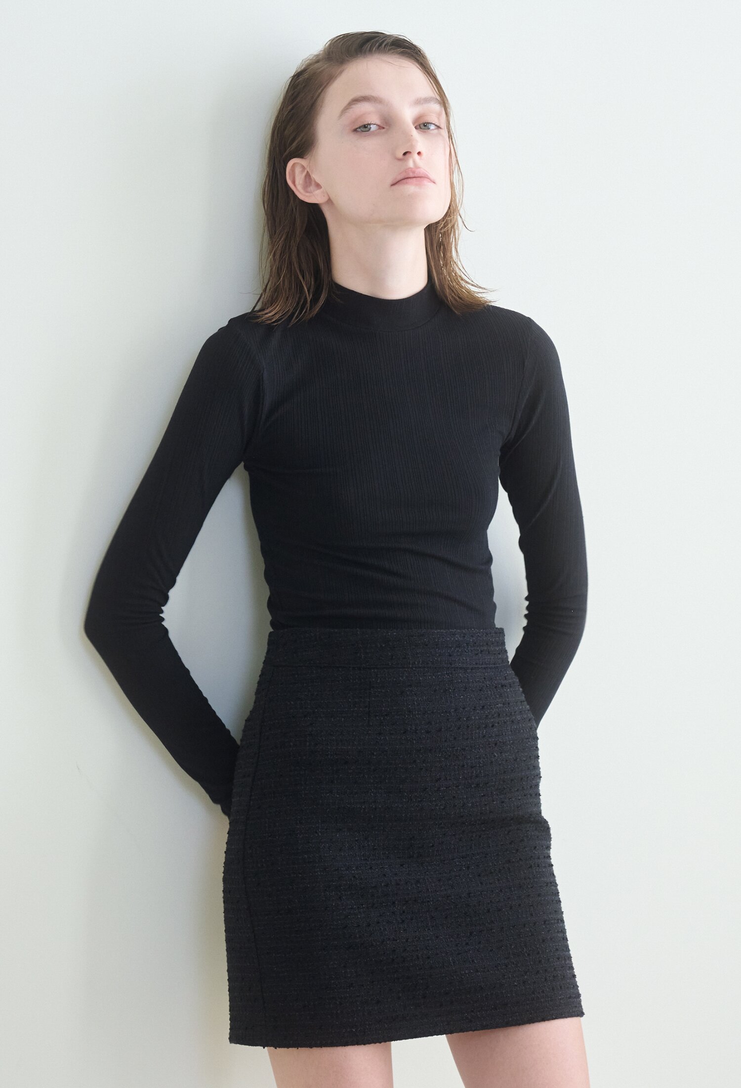 Tweed Stitch Mini Skirt -Black