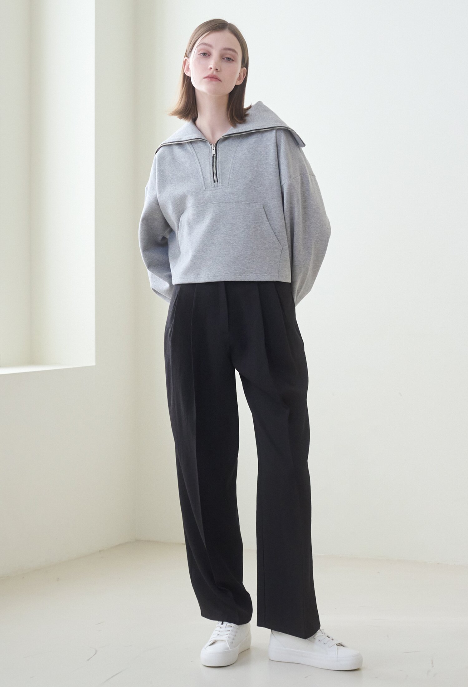 Two Tuck Wide Pants - Black