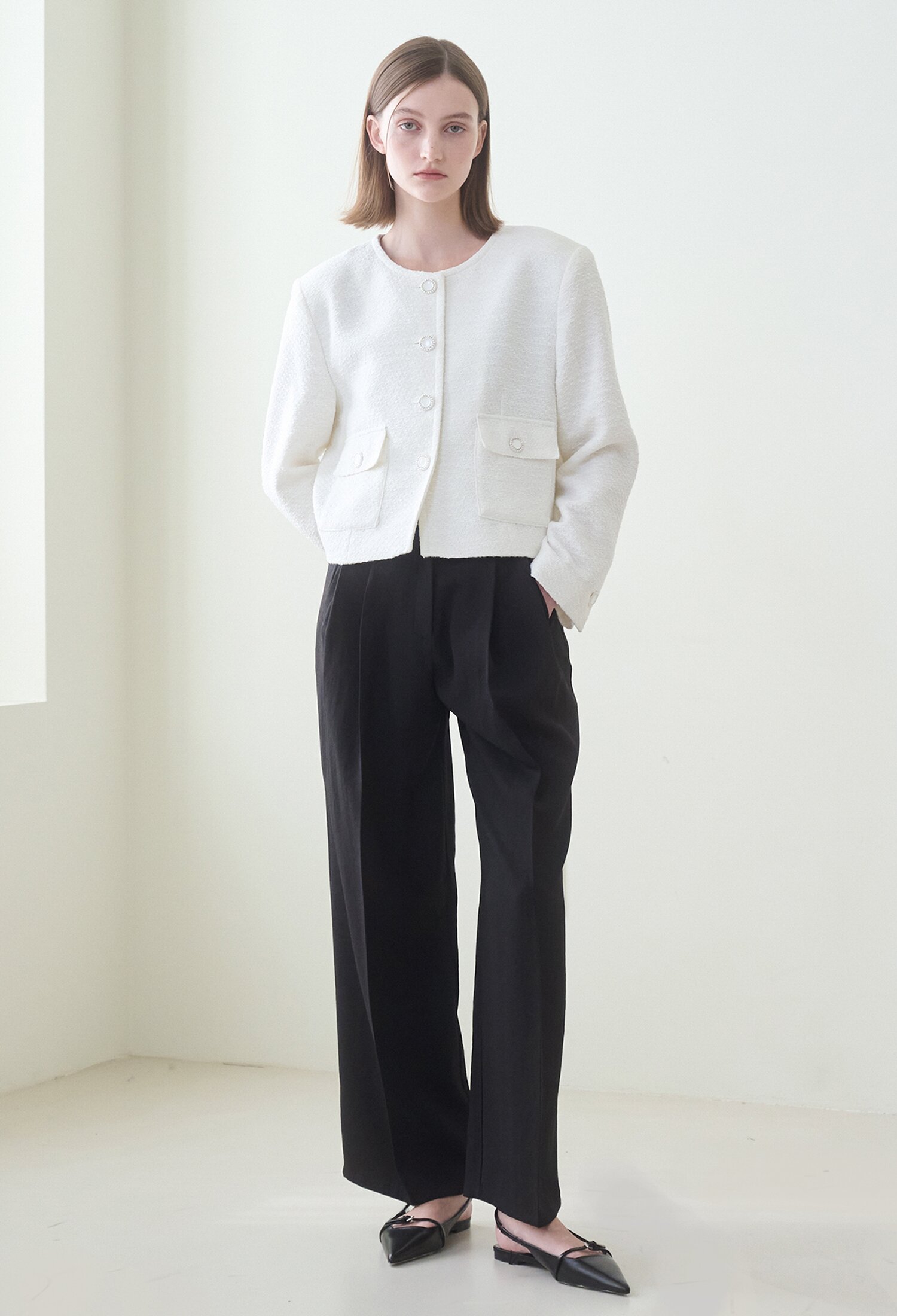 Two Tuck Wide Pants - Black