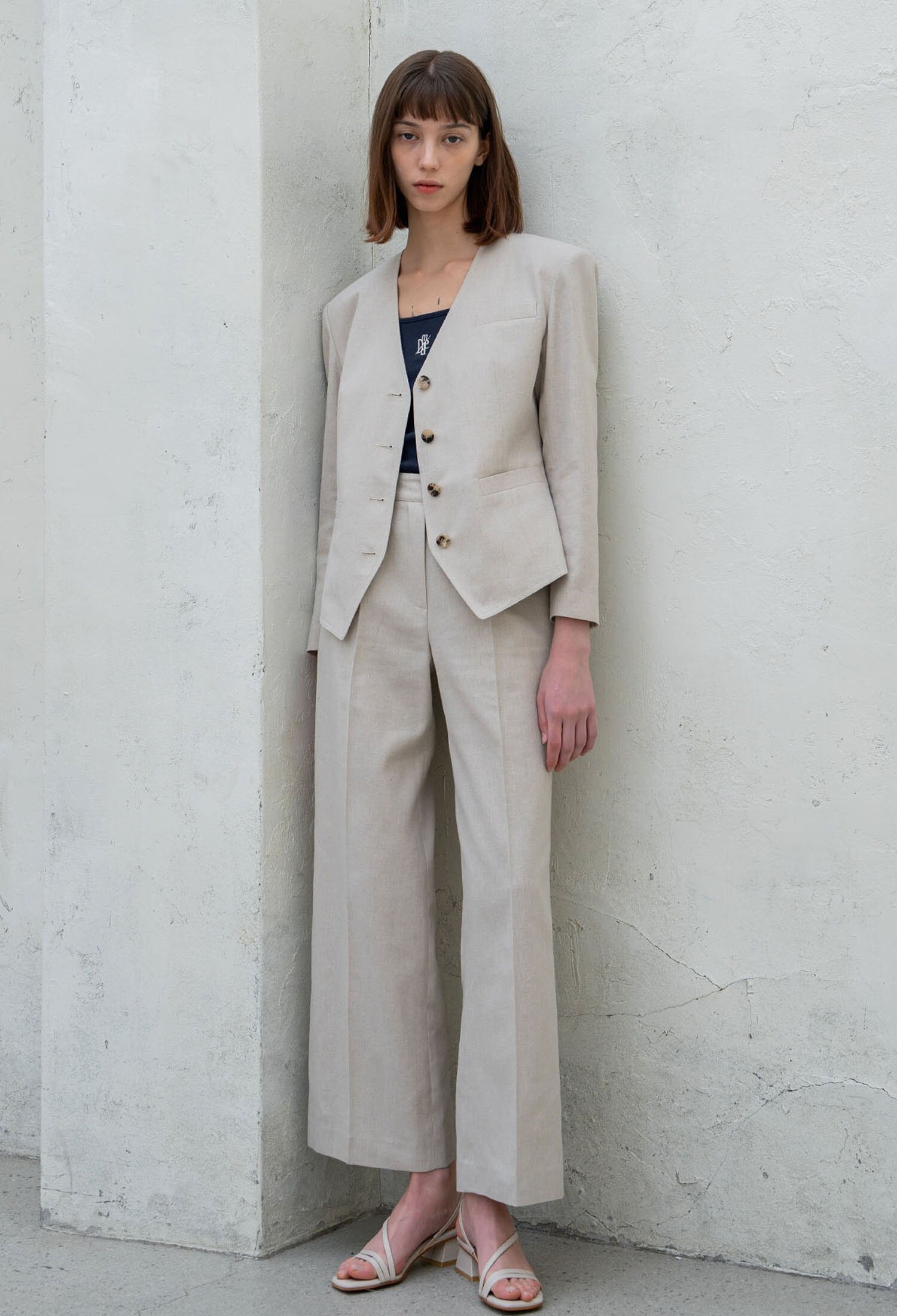 COLLARLESS LINEN SUIT BEIGE