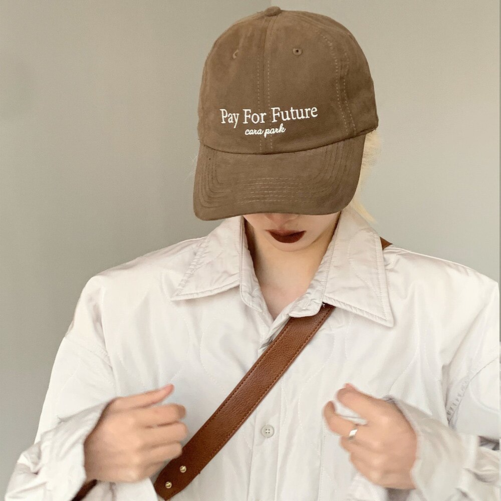 온더모먼트 PAY FOR FUTURE 워싱 볼캡 C3 브라운
