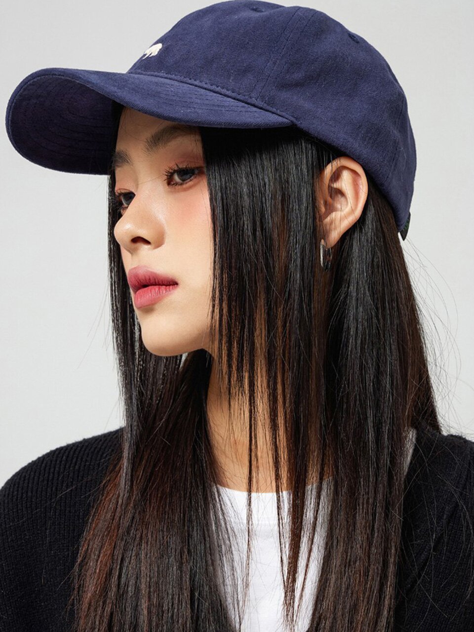 온더모먼트 그리즐리 시그니처 볼캡 C4 네이비