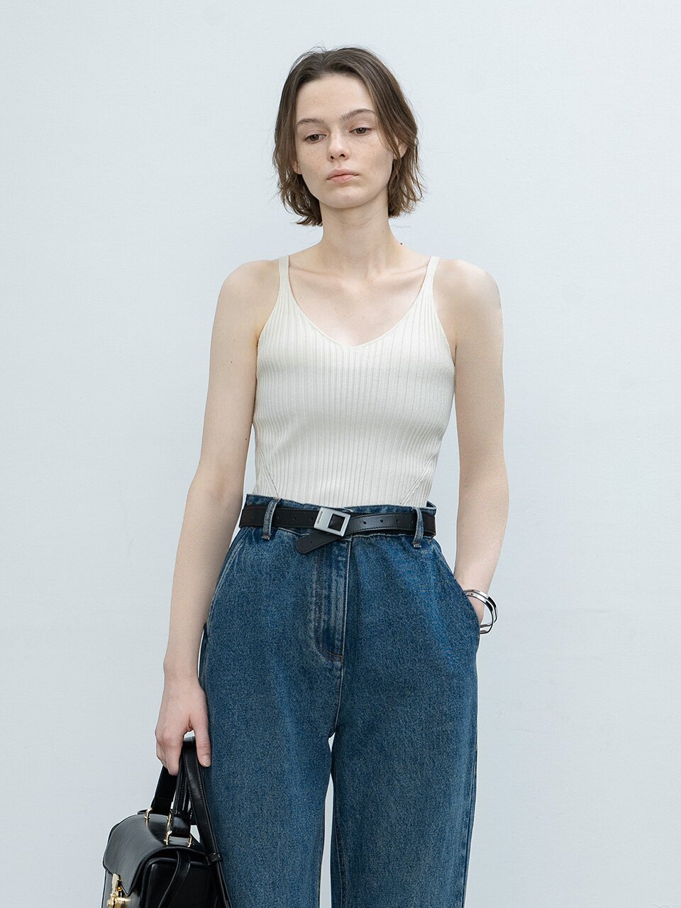 EK_Stretch knitted sleeveless top_IVORY