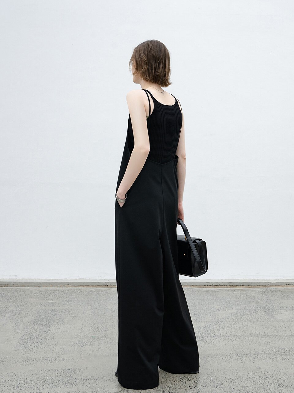EK_Black suspenders pants