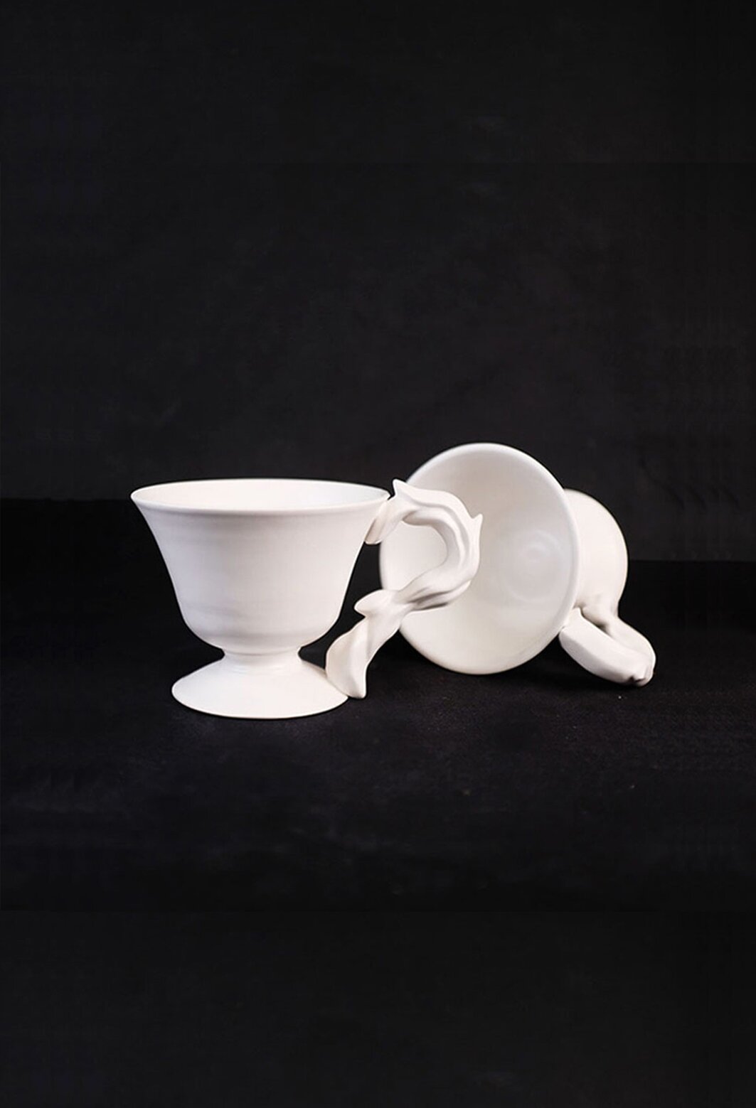 흐드러지다(teapot set)