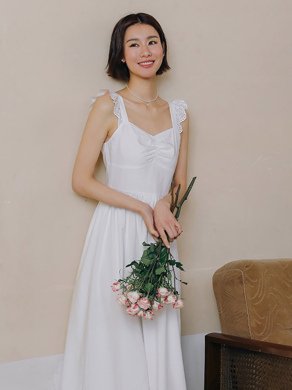 LS_Lovey white lace sleeveless dress