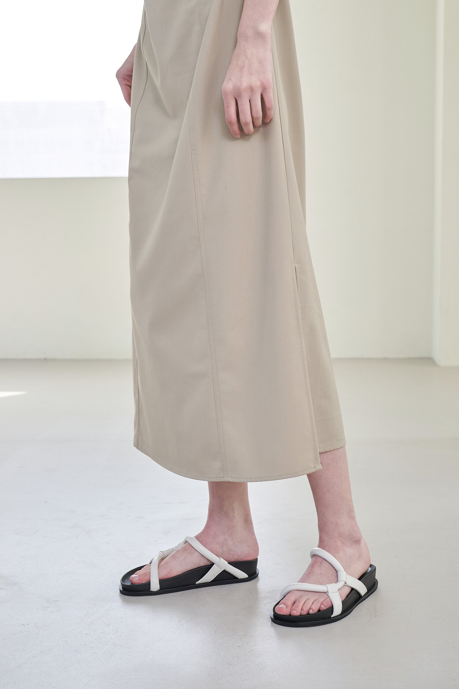 Milo Slides Leather Ivory