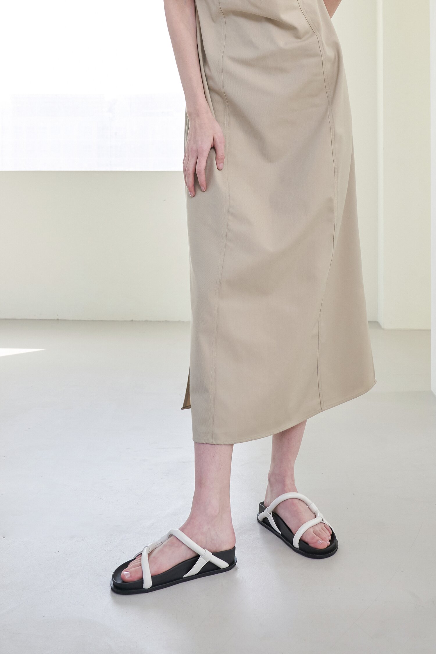 Milo Slides Leather Ivory