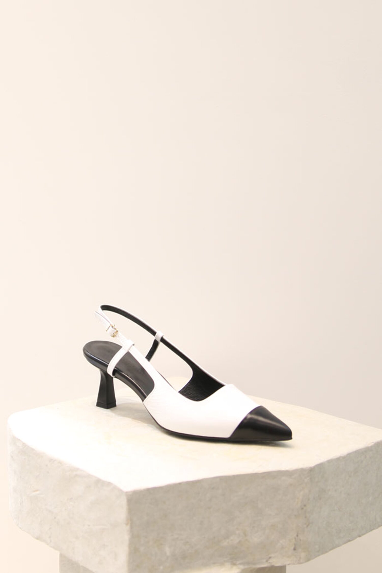 Celia Slingback Pumps Leather White