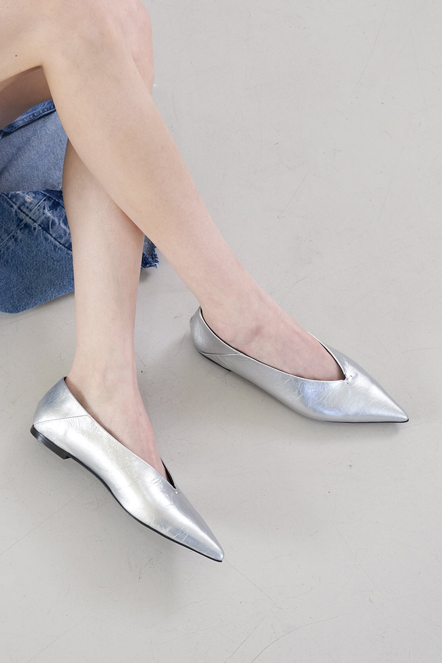 Inès Flat Leather Silver