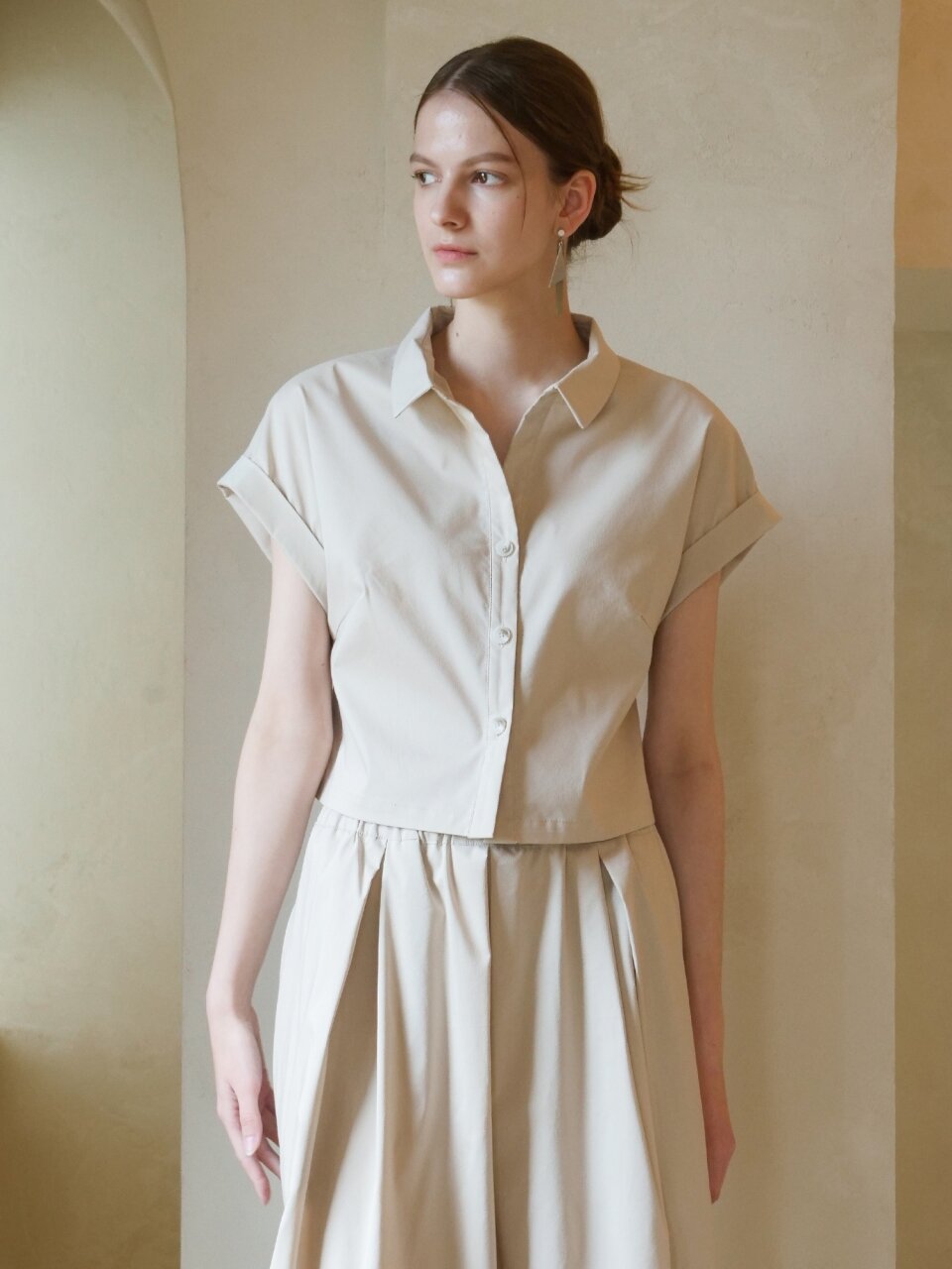 Back Detail Crop Shirt _ Beige