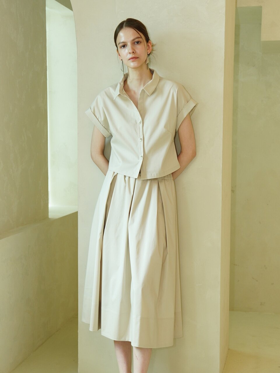 Back Detail Crop Shirt _ Beige