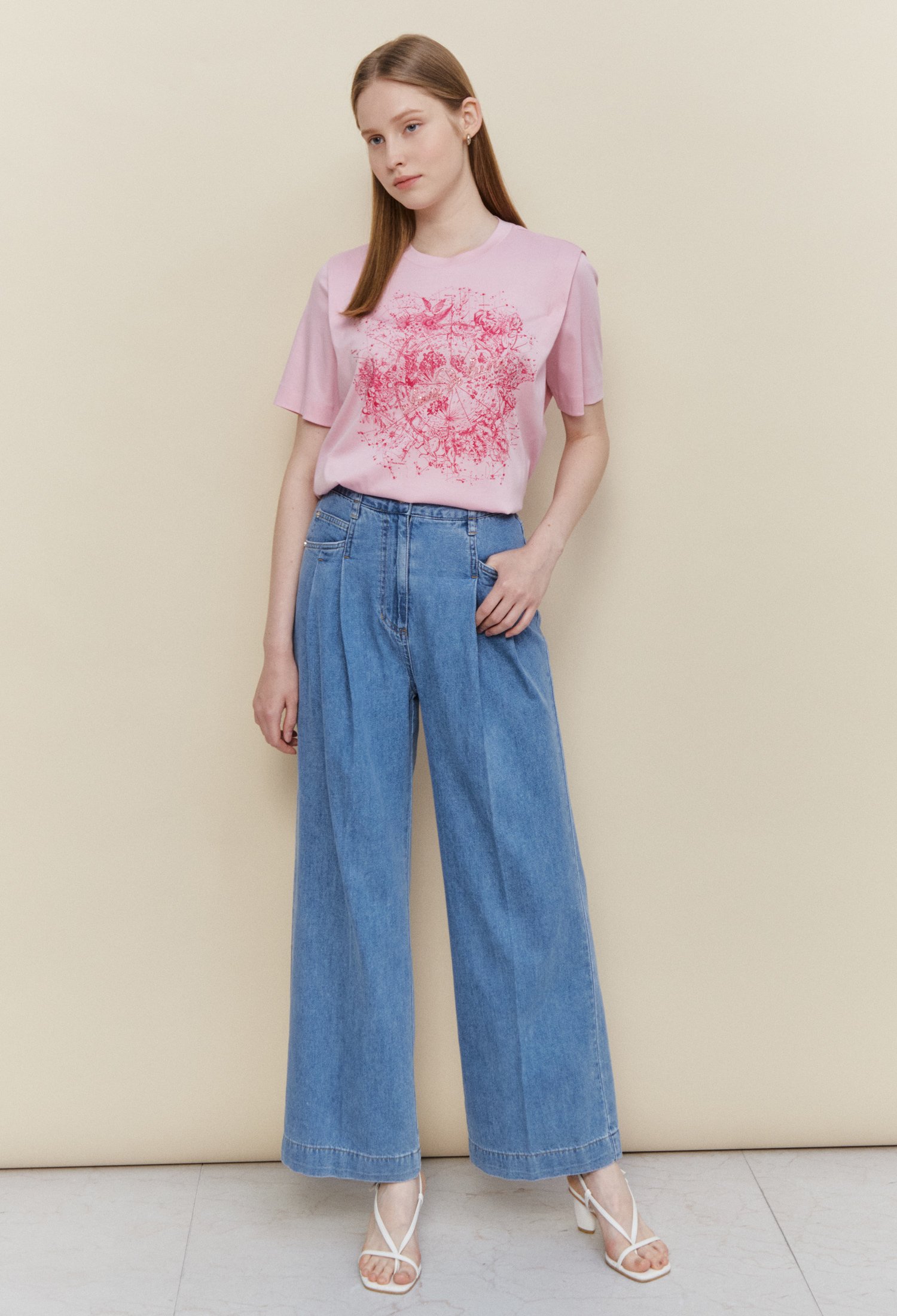 비즈 프린팅 턱 슬리브 티셔츠 (PINK)