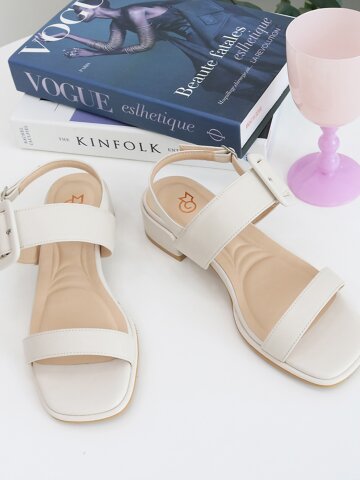 소가죽 매트버클 스트랩 샌들 3cm M23M07L