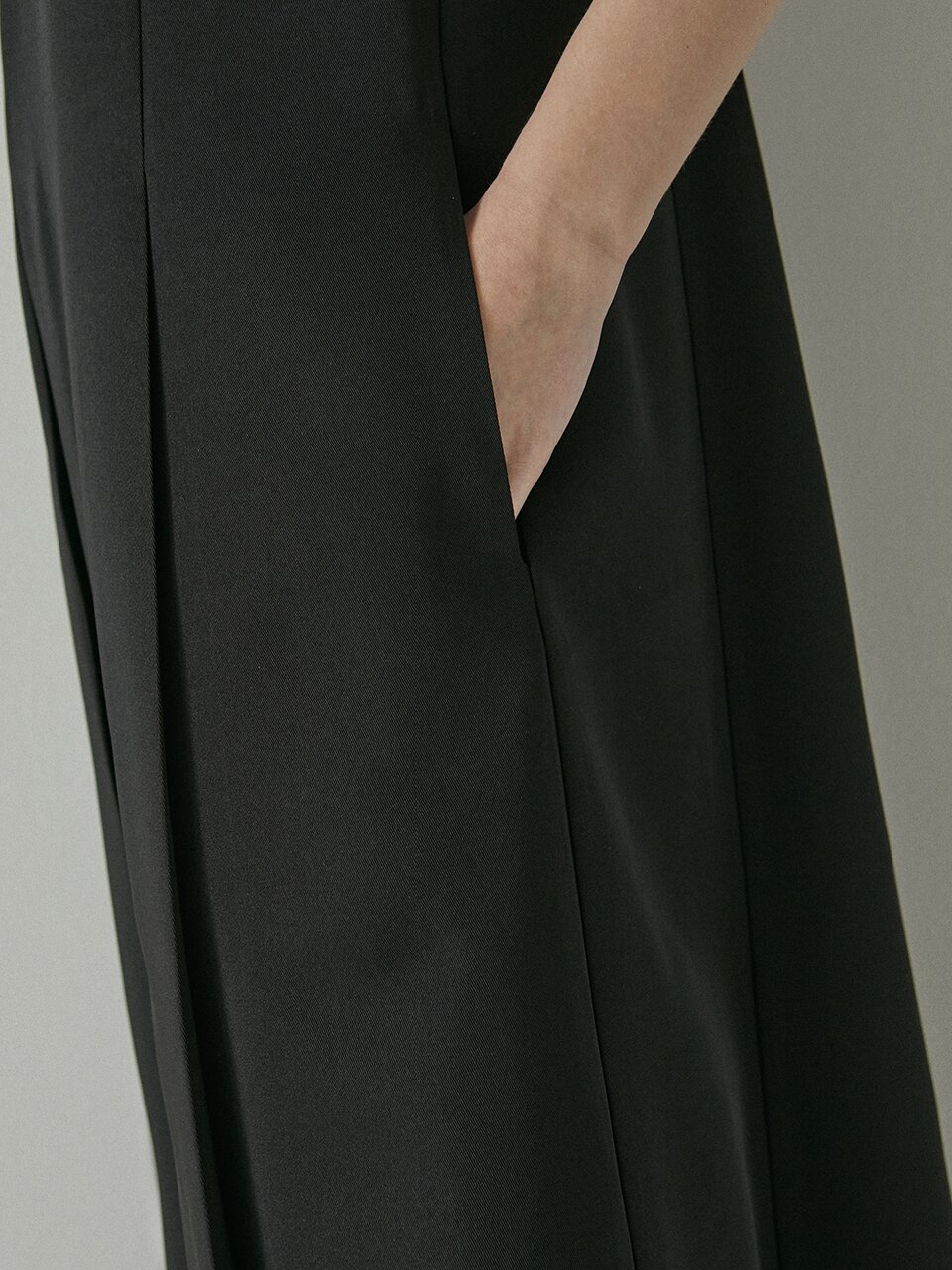 sleeveless long dress_Black