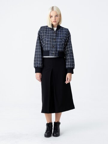 [분더가이스트] 트위드 액션플리츠 크롭점퍼