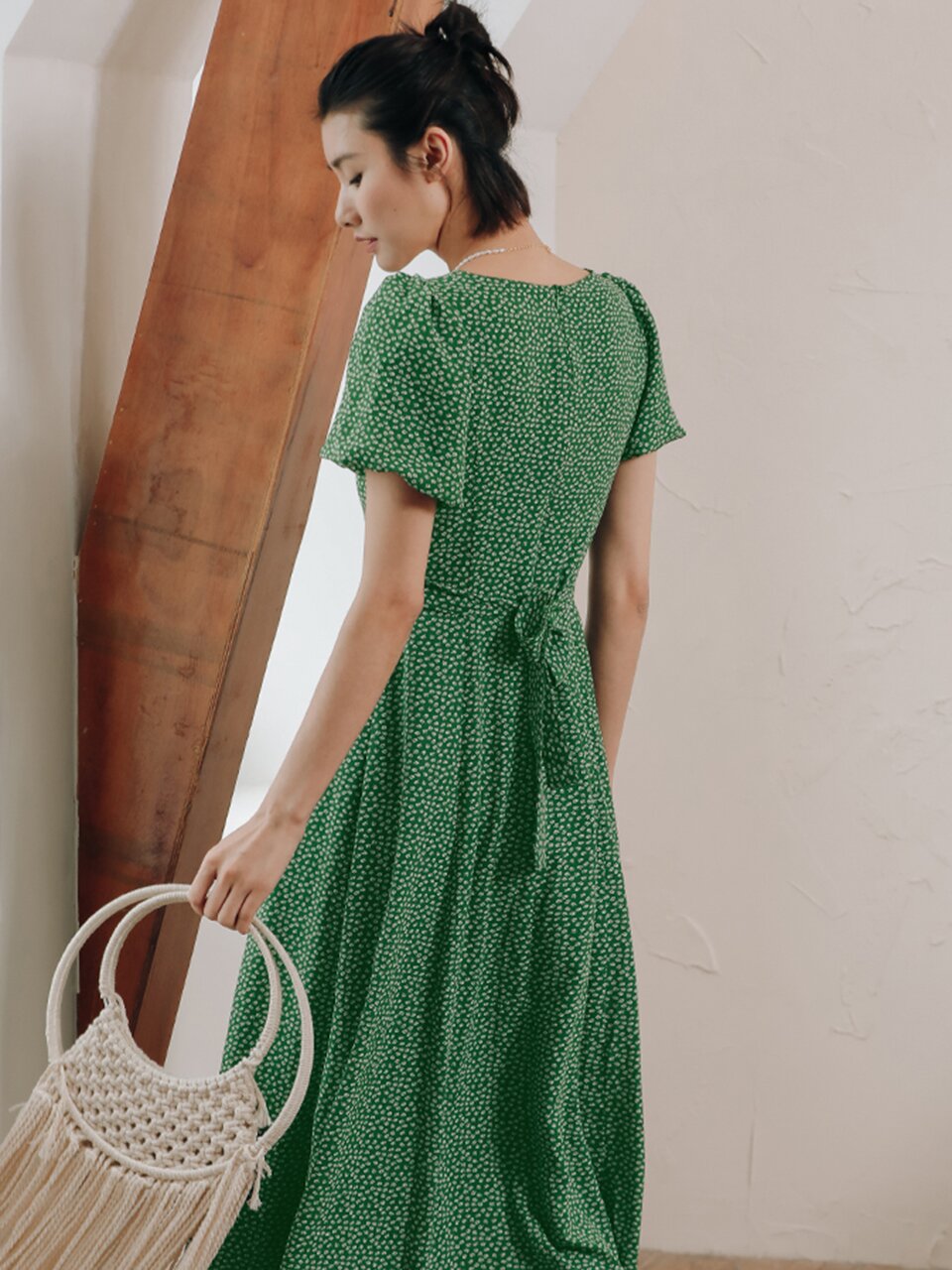 LS_Square neck back ribbon dress